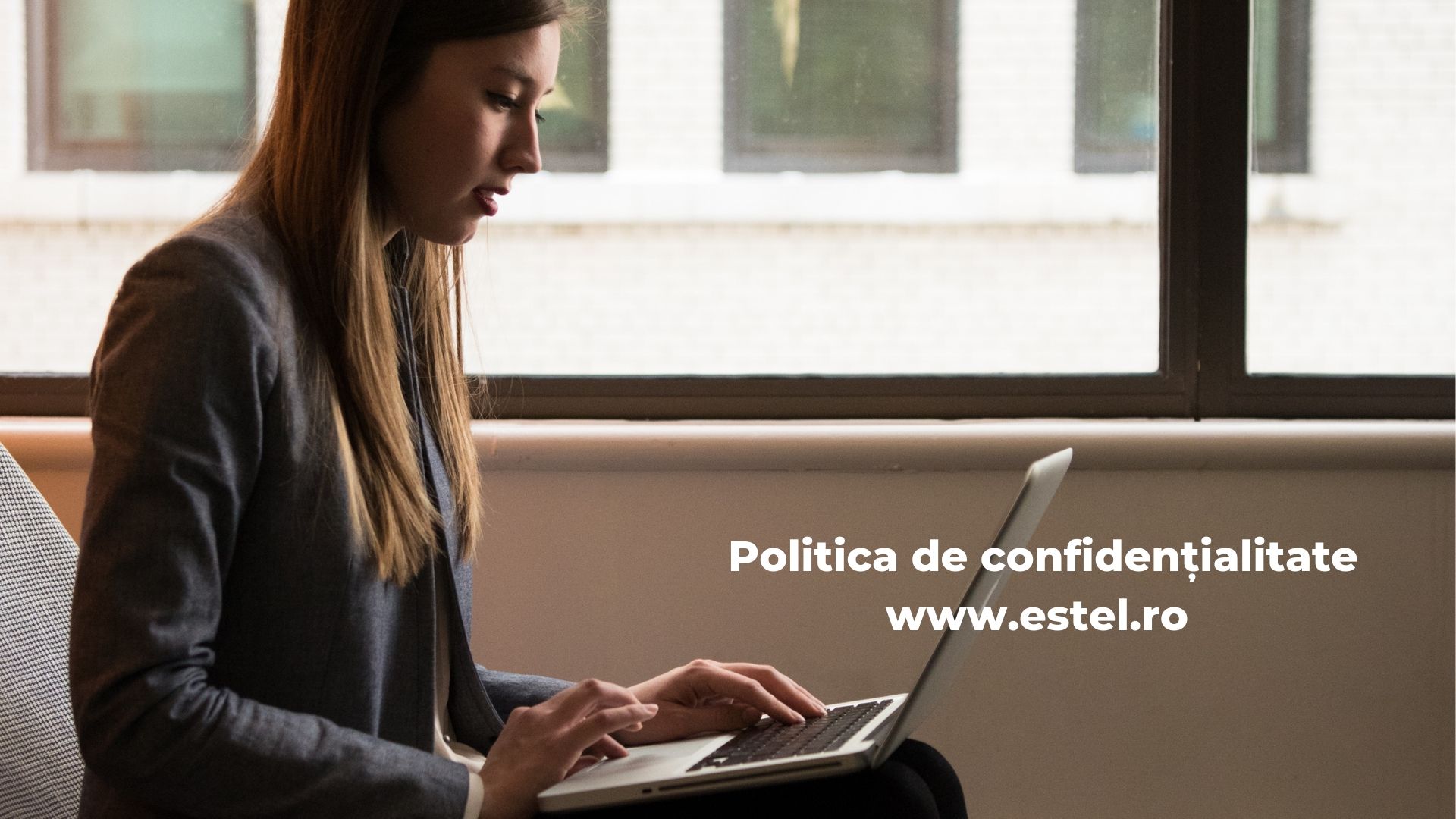 Politica de confidentialitate